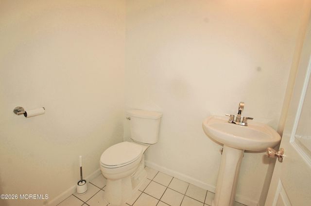 574 Beachway Avenue 7, Keansburg, NJ 07734