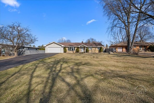 27W285 Bauer Road, Naperville, IL 60563