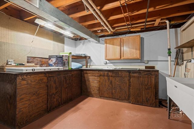 27W285 Bauer Road, Naperville, IL 60563