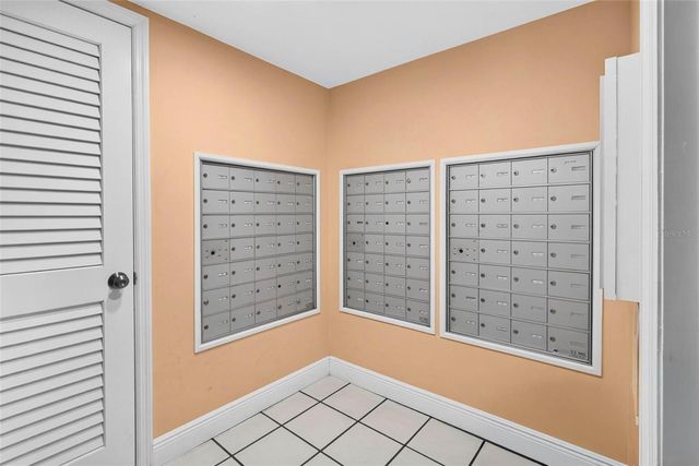 1200 N SHORE DRIVE NE 104, St Petersburg, FL 33701