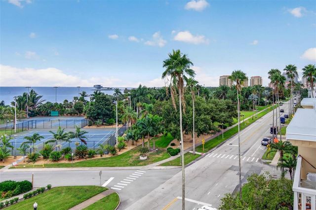 1200 N SHORE DRIVE NE 104, St Petersburg, FL 33701