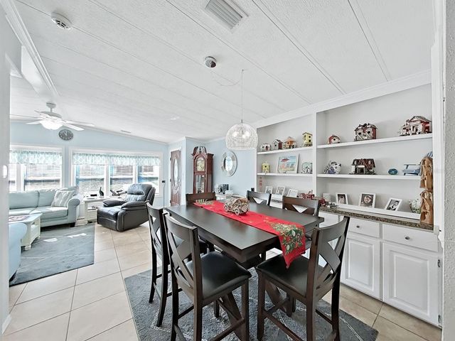 1570 HEATHER HILL DR, Lakeland, FL 33810