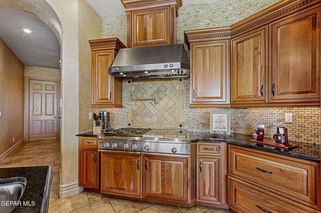 6664 Tuscany Ridge Drive, El Paso, TX 79912