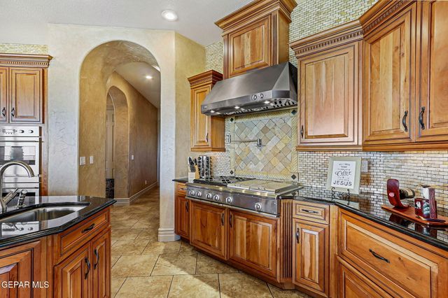 6664 Tuscany Ridge Drive, El Paso, TX 79912