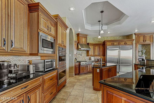 6664 Tuscany Ridge Drive, El Paso, TX 79912