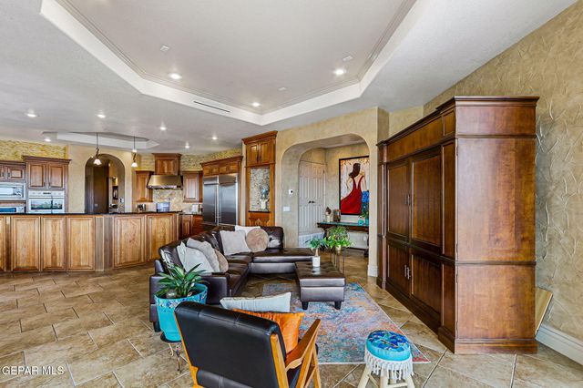 6664 Tuscany Ridge Drive, El Paso, TX 79912