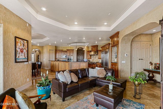 6664 Tuscany Ridge Drive, El Paso, TX 79912