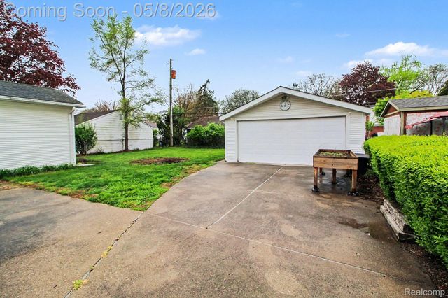 19483 Ingram Street, Livonia, MI 48152