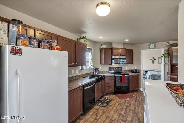 8845 N Ghost Ranch Trail, Marana, AZ 85653