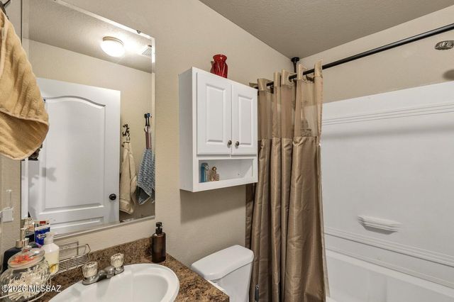 8845 N Ghost Ranch Trail, Marana, AZ 85653