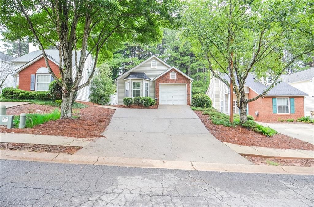 204 Chelsea Court, Woodstock, GA 30189