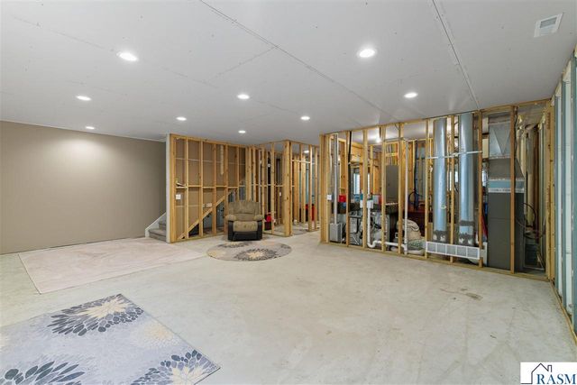 2004 Bluestem Drive, Mankato, MN 56001