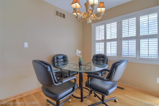 16547 Middlebelt Road 6, Livonia, MI 48154
