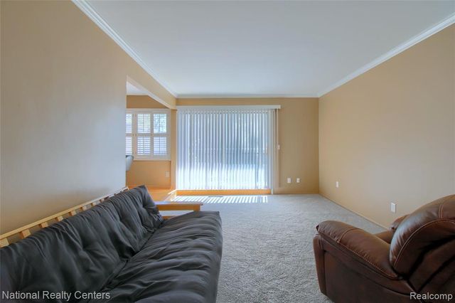 16547 Middlebelt Road 6, Livonia, MI 48154