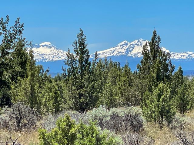 SW Peninsula Drive, Terrebonne, OR 97760