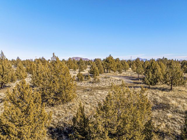 SW Peninsula Drive, Terrebonne, OR 97760