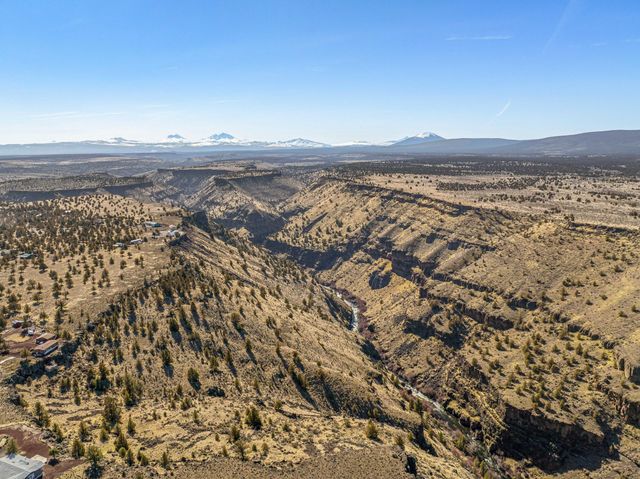 SW Peninsula Drive, Terrebonne, OR 97760