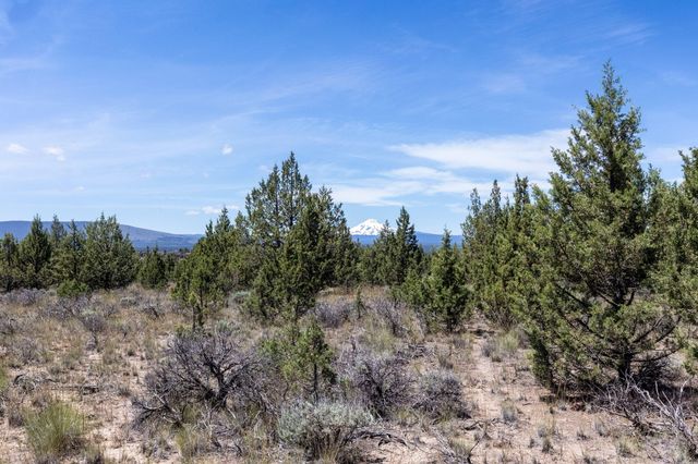 SW Peninsula Drive, Terrebonne, OR 97760
