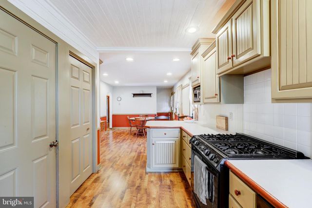 753 WALNUT ST, New Holland, PA 17557