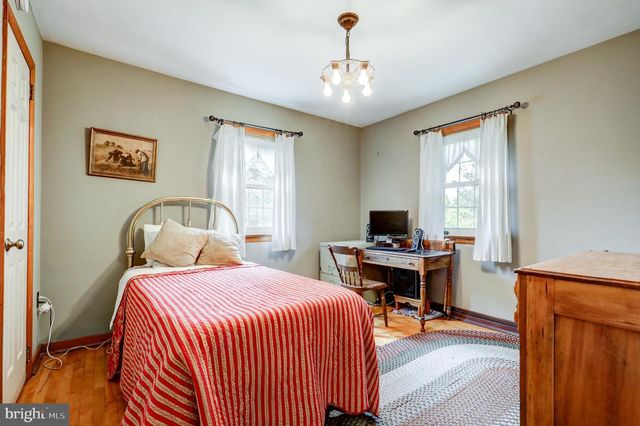 753 WALNUT ST, New Holland, PA 17557