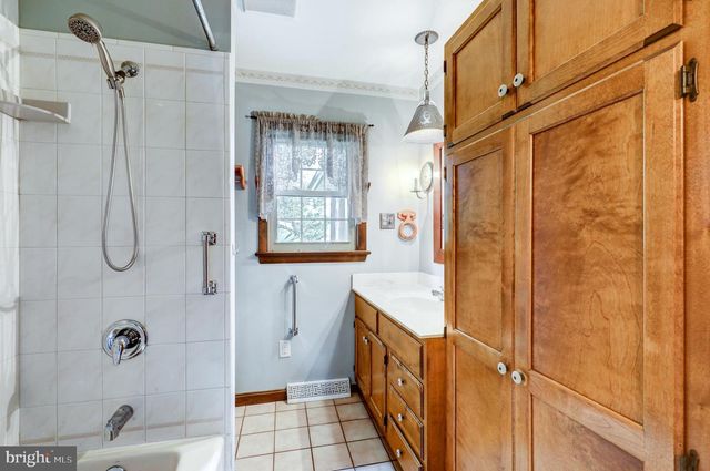 753 WALNUT ST, New Holland, PA 17557