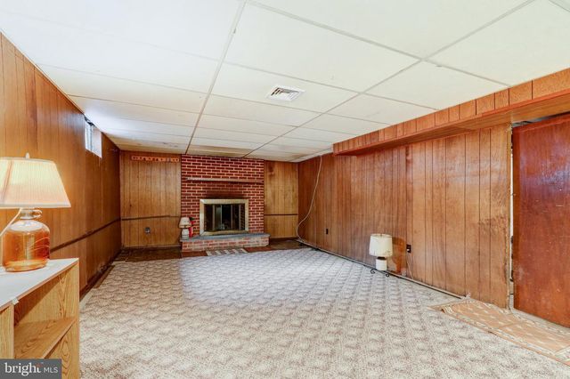 753 WALNUT ST, New Holland, PA 17557