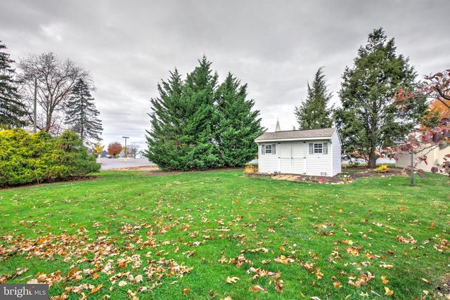 753 WALNUT ST, New Holland, PA 17557