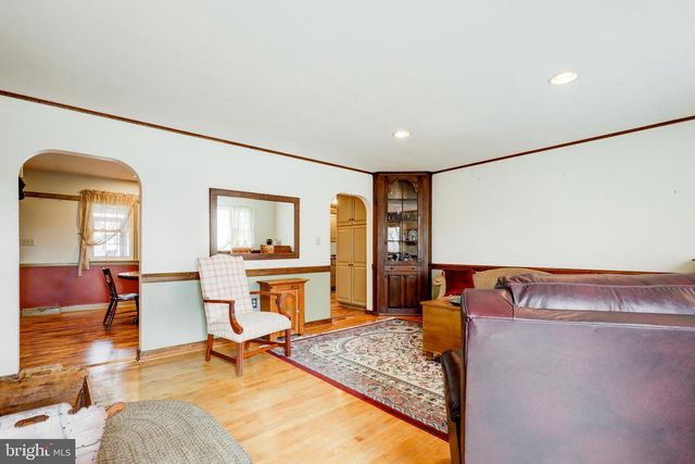 753 WALNUT ST, New Holland, PA 17557