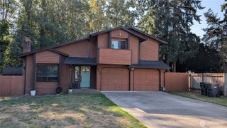 8904 158th Street E, Puyallup, WA 98375