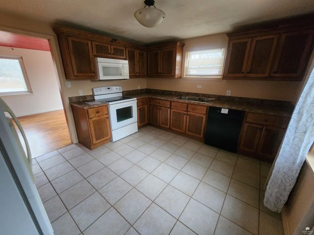 3217 Anderson Avenue, Manhattan, KS 66503