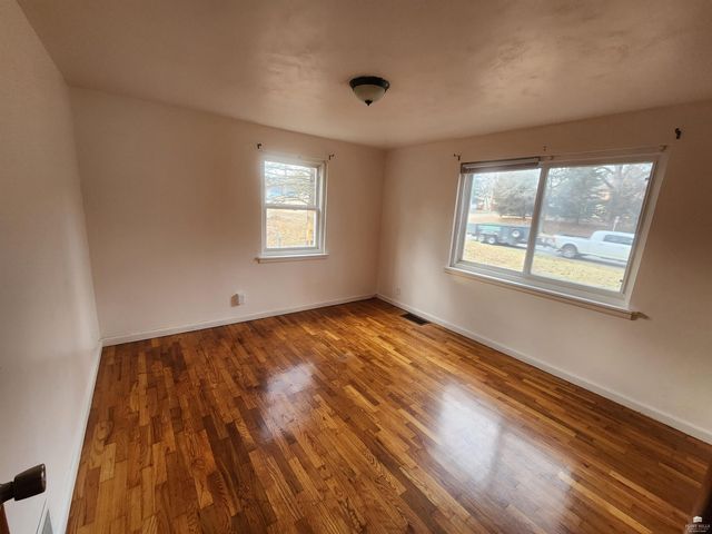 3217 Anderson Avenue, Manhattan, KS 66503