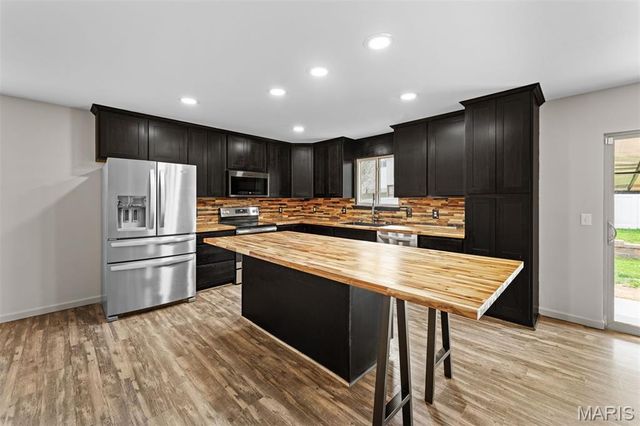 690 Glen Eagle Drive, Troy, MO 63379