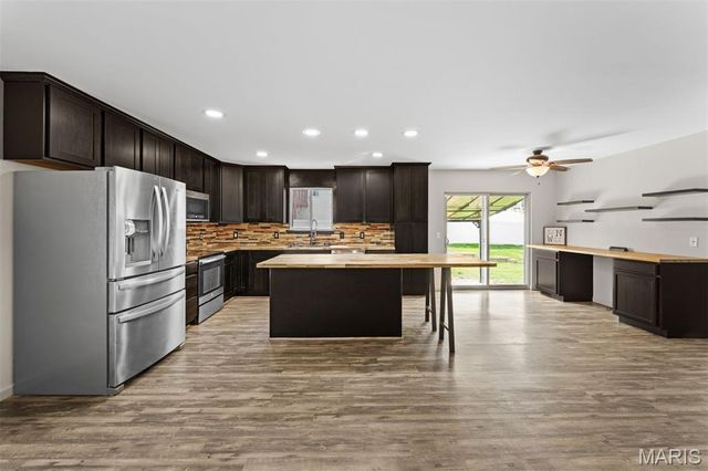 690 Glen Eagle Drive, Troy, MO 63379