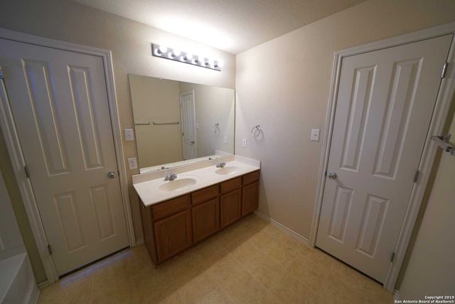 5011 Braden Gate, San Antonio, TX 78244