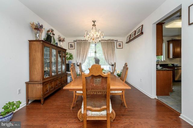 7 PASTEUR CT, East Windsor, NJ 08520
