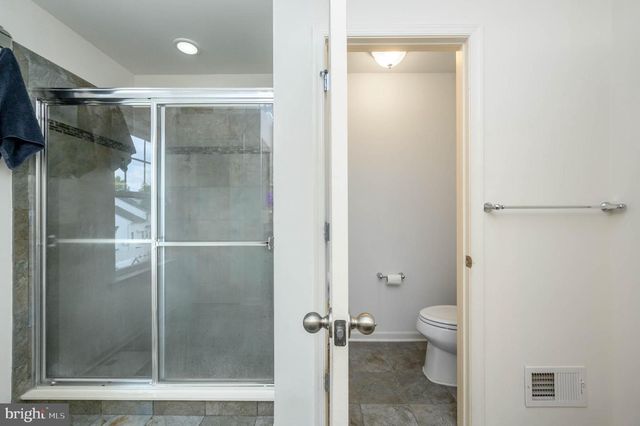 7 PASTEUR CT, East Windsor, NJ 08520