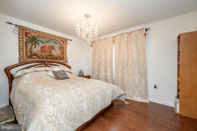 7 PASTEUR CT, East Windsor, NJ 08520