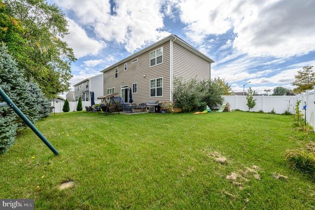 7 PASTEUR CT, East Windsor, NJ 08520
