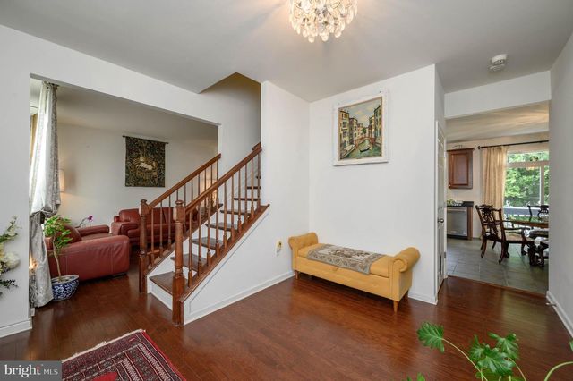 7 PASTEUR CT, East Windsor, NJ 08520