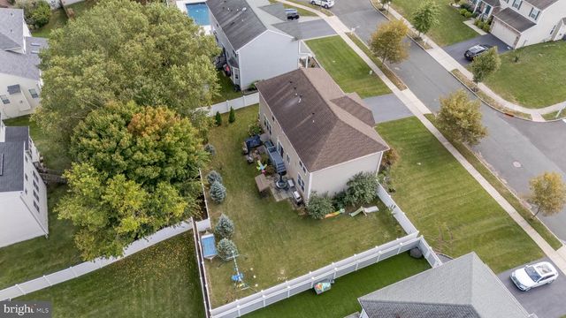 7 PASTEUR CT, East Windsor, NJ 08520