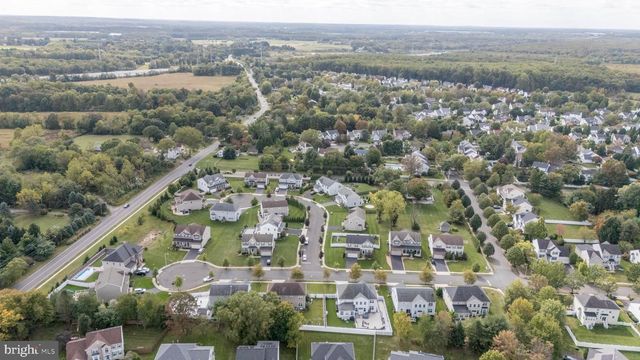 7 PASTEUR CT, East Windsor, NJ 08520