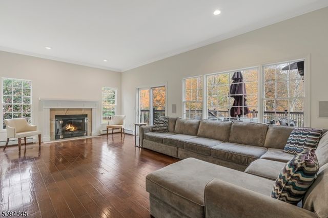 61 Christy Dr, Warren Twp., NJ 07059