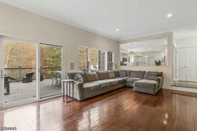 61 Christy Dr, Warren Twp., NJ 07059