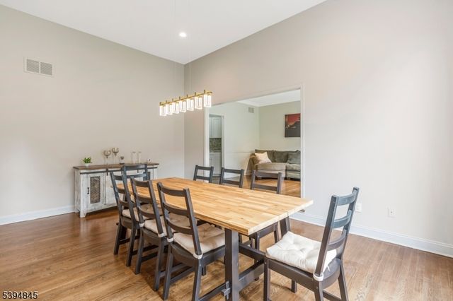 61 Christy Dr, Warren Twp., NJ 07059