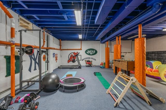 61 Christy Dr, Warren Twp., NJ 07059