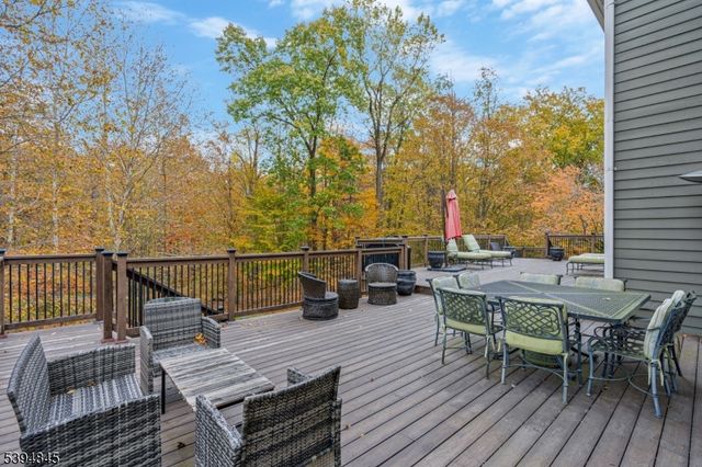 61 Christy Dr, Warren Twp., NJ 07059