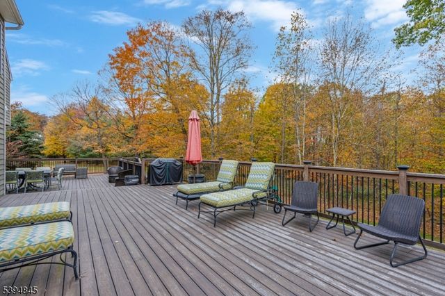 61 Christy Dr, Warren Twp., NJ 07059