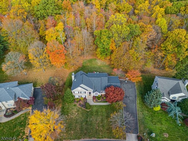 61 Christy Dr, Warren Twp., NJ 07059