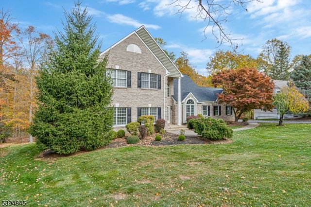 61 Christy Dr, Warren Twp., NJ 07059