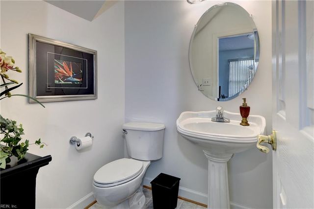 400 Zelkova RD, Williamsburg, VA 23185